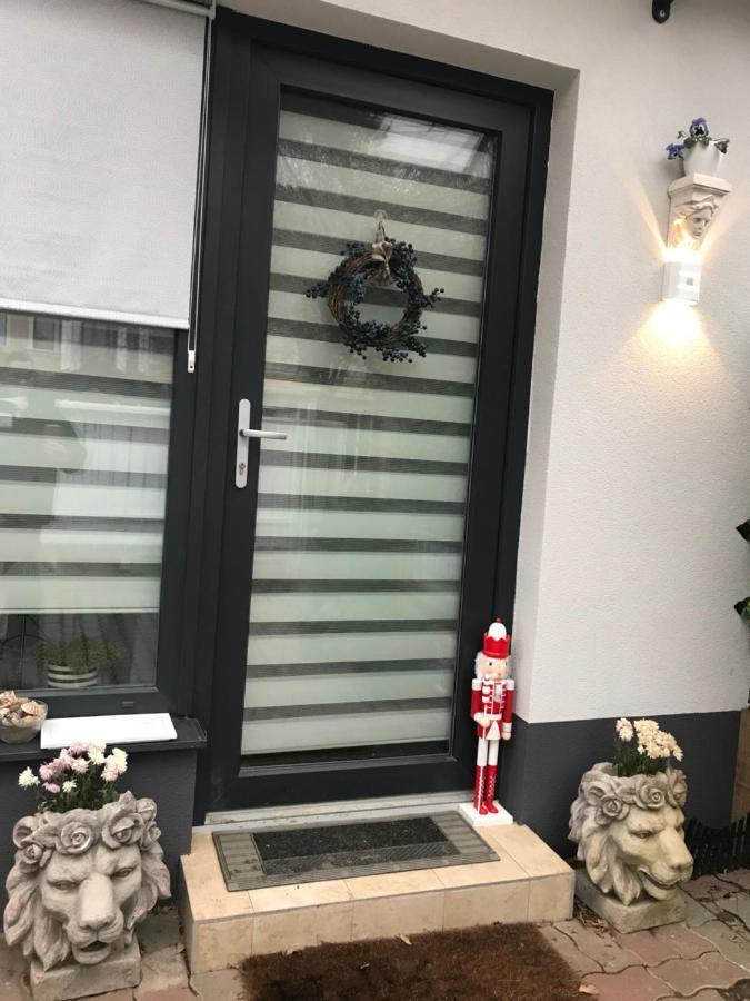 Greatforest Rosehill 2 Apartman -Bmw- Дебрецен Екстериор снимка