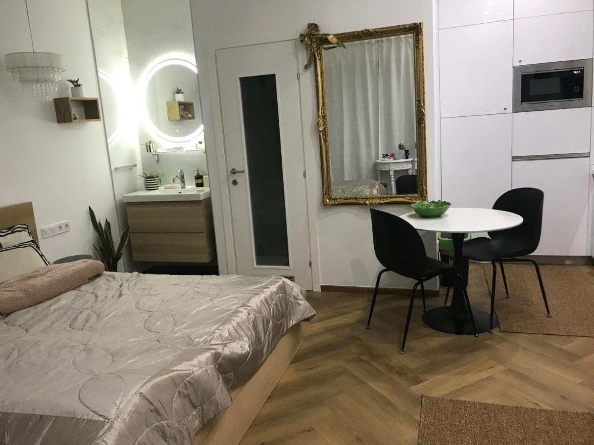 Greatforest Rosehill 2 Apartman -Bmw- Дебрецен Екстериор снимка