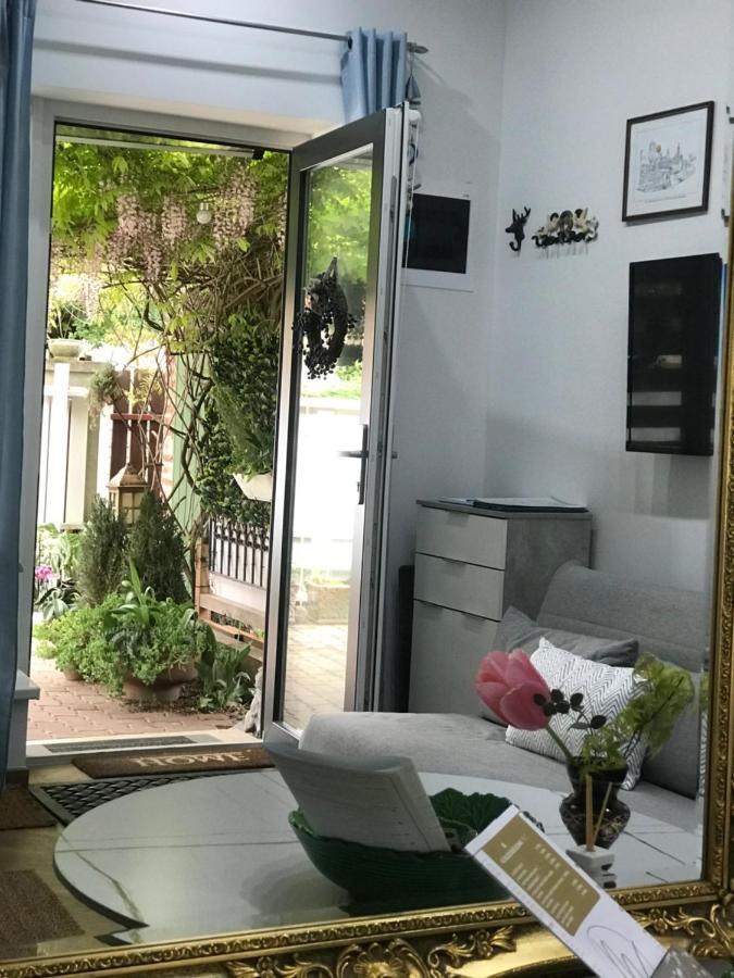Greatforest Rosehill 2 Apartman -Bmw- Дебрецен Екстериор снимка