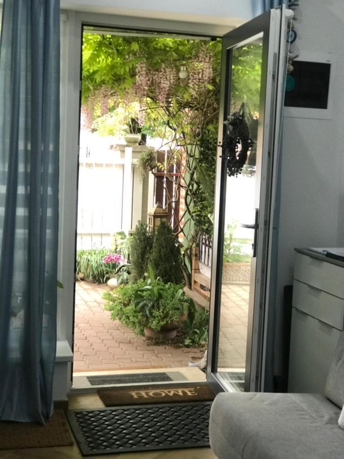 Greatforest Rosehill 2 Apartman -Bmw- Дебрецен Екстериор снимка